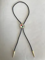 Bolo Tie (Cravate américaine)